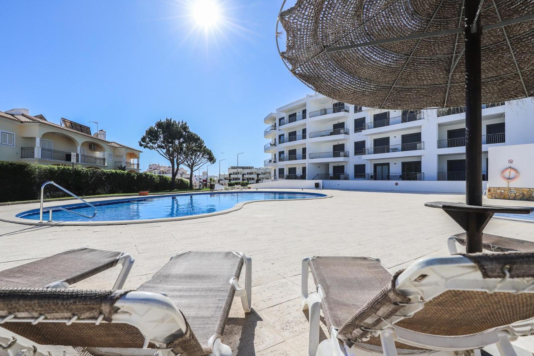 Charming Flat 10 Min Walk To Beach Albufeira Exterior foto